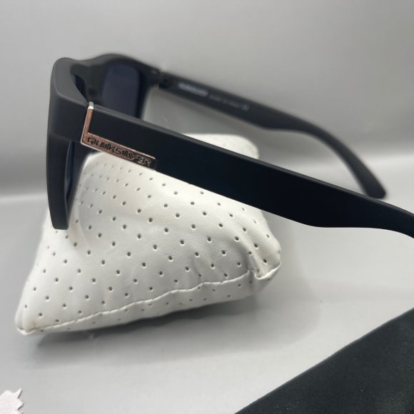 TWO QuikSilver Brand Glasses Bundle  <<= - Picture 5 of 7